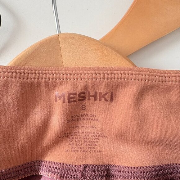 Meshki Two Tone Workout Set Size Small - Picture 6 of 6